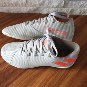 Adidas Nemeziz Big Boy Shoes Size 4